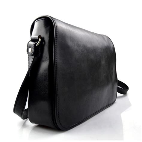 givenchy borse a tracolla foto|Borsa messenger in pelle 18 borse a tracolla per laptop ufficio.